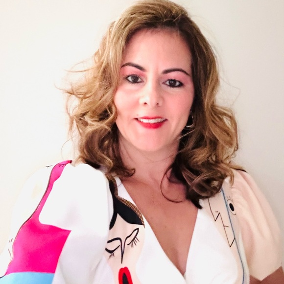 SHARE SHOWS w/ Classic‼️Wed. & Fri. 🥳 - Picture 2 of 4